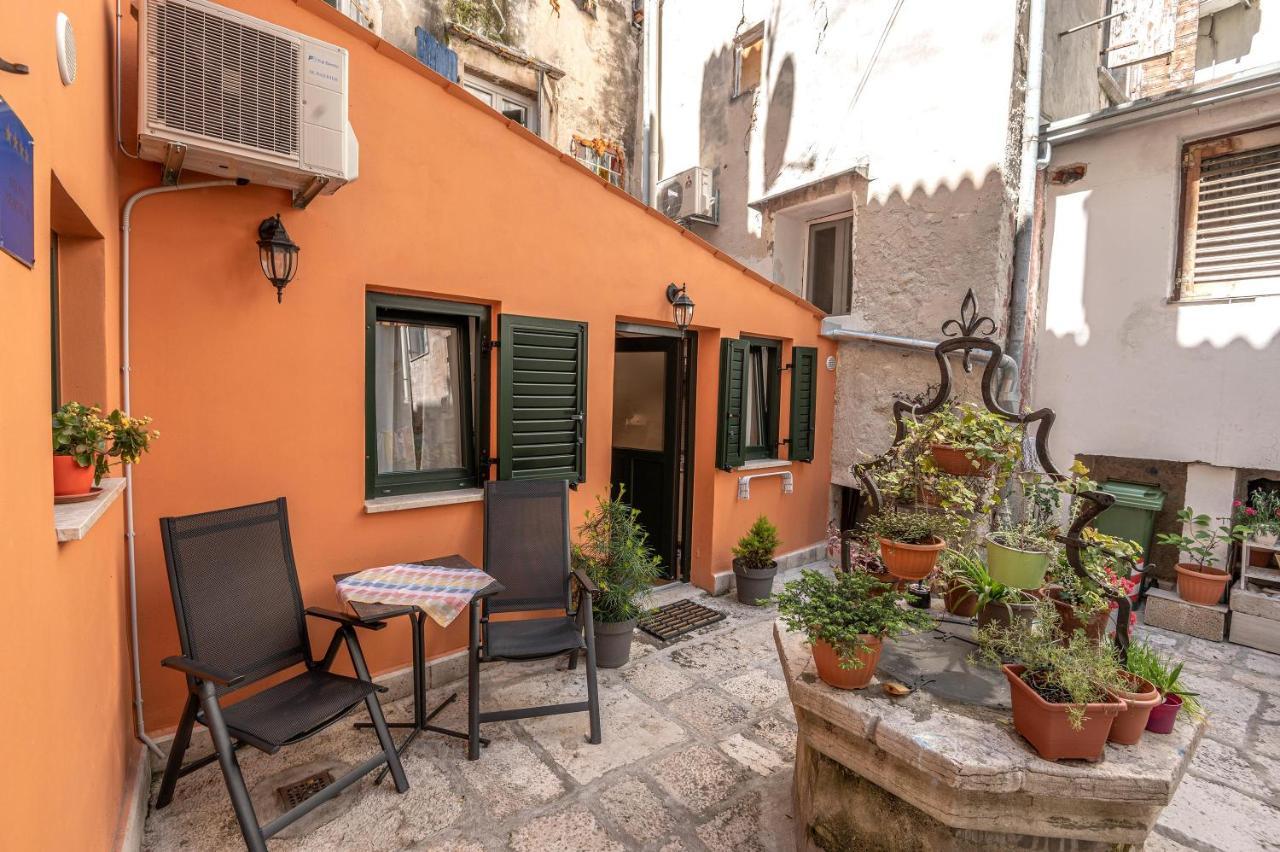 Studio App Dea In The Center Rovinj Exterior photo