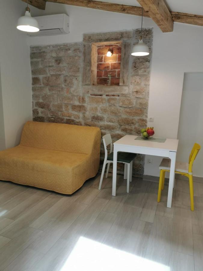 Studio App Dea In The Center Rovinj Exterior photo
